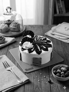 Blackcurrant Cakes
