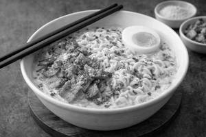 Creamy Carbonara Ramen