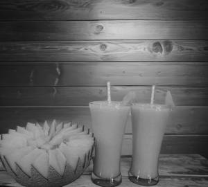 Shamam [fruit shake]