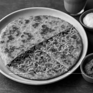 Sev Pyaaz Paratha