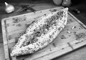 Veggie Pide