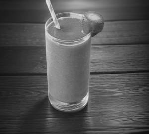 Strawberry [fruit shake]