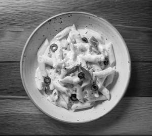 White veg pasta