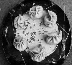 Paneer gravy momos
