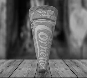 Kwality Walls Strawberry Vanilla Cornetto (1) pie