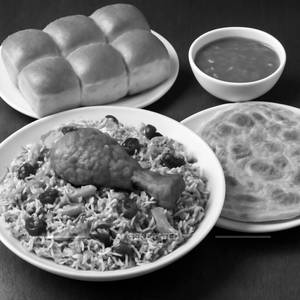 Chicken Kashmiri Pulao with MP Special Rangooni Paratha