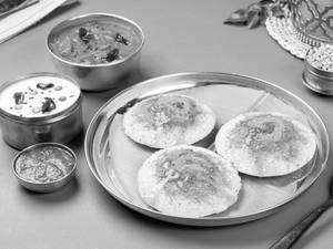 Millet Ghee Podi Idli (3Pc)