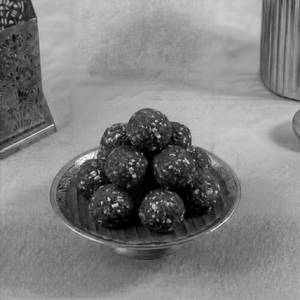 Kavuni Arisi Laddu - 200gm + 50gm FREE