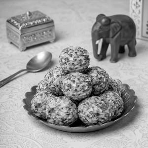 Pista Kaju Laddu - 200gm + 50gm FREE