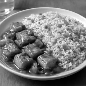 Fried Rice With Chilli Paneer
