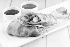 Chilli Garlic Paneer Kathi Roll