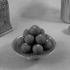 Nattu Sakkarai Moti Laddu - 200gm + 50gm FREE