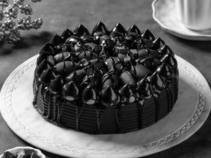 Snicker Chocolate Truffle Cake (500 gm)