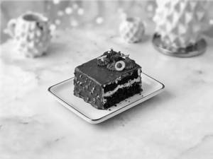 Hazelnut Rocher Royale Mini