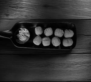 Cheese and herbs [8 pieces]