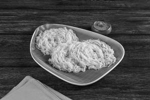 Idiyappam [3 Pieces] With Veg Korma