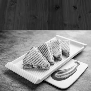 Paneer Grilled Sandwich [4 Pieces]