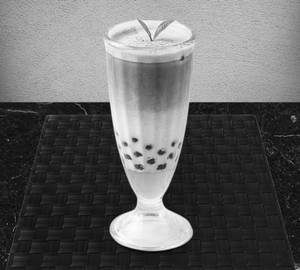 Iced Almond Milk Vanilla Matcha