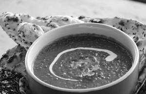 Dal Makhani & 2 tandoori Roti Combo               
