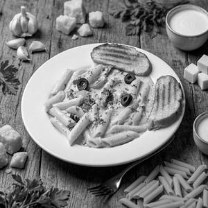 Veg Alfredo (white Sauce) Pasta