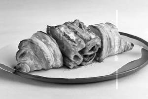 Paneer Tikka Croissant