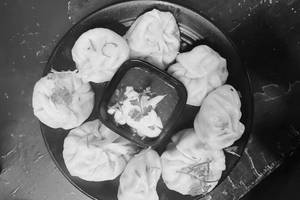 Paneer Steamed Momos [8 Pieces]