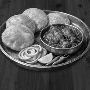 Sattu Puri (4 Pcs) + Champaran Chicken Masala (250 Ml-2Pcs))