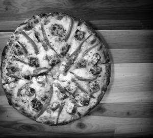 Peppy paneer pizza