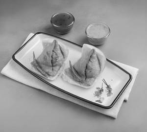 Samosa Pav (2 Pieces)