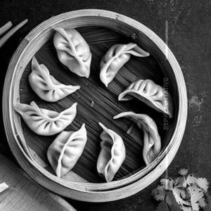 Veg steamed momos (spicy)