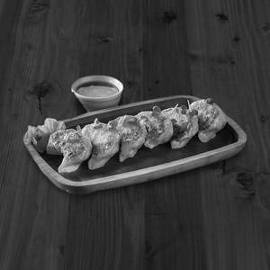 Veg Butter Pan Momos (6Pc)