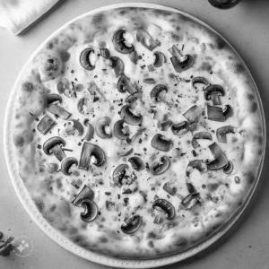 Cheez and mushroom pizza