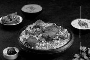 Boneless chicken biryani