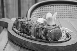 Peri Peri Spiced Paneer Tikka (1 Kg)