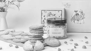 Almond Sable
