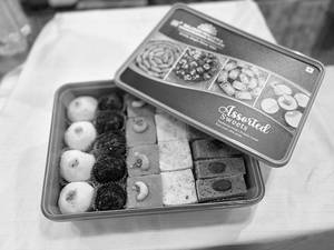 Balaram's Special Blue Assorted Box