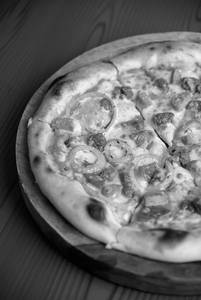Diggy Meat Slam Pizza
