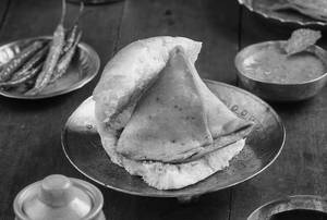 Jain Samosa Pav