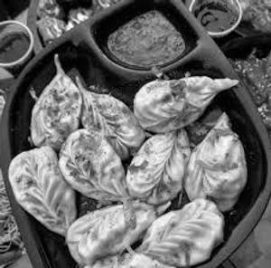 Veg Cocktail Momos [10 Pieces]