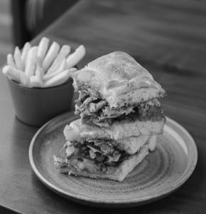 Pesto Rosso Sandwich