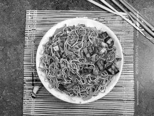 Veg Hakka Noodles & Chili Paneer