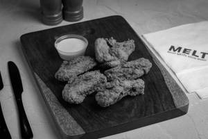 Crispy Fried Chicken Wings