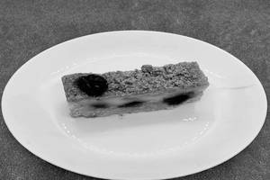 Hazelnut Cherry Crumble Cheese Cake