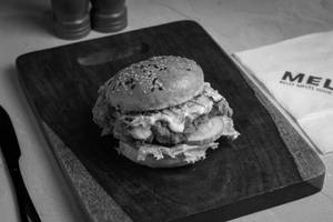 Thal Slaw Burger