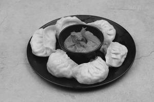 Steamed Mix Vegetable & Cheese Momos (serves - 3 Pcs)