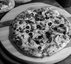 Special Loaded Tandoori Pizza