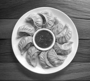 Chicken Steamed Momos (12 Pieces)