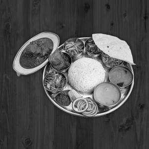 Combo pack Mutton thali with Chicken curry 