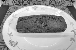 Eggless Vanilla Choco Chips Cake (450 Grams)