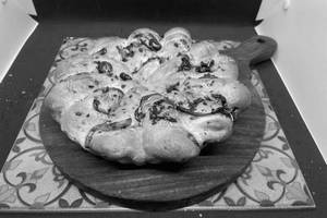 Focaccia Bread (450 Grams)